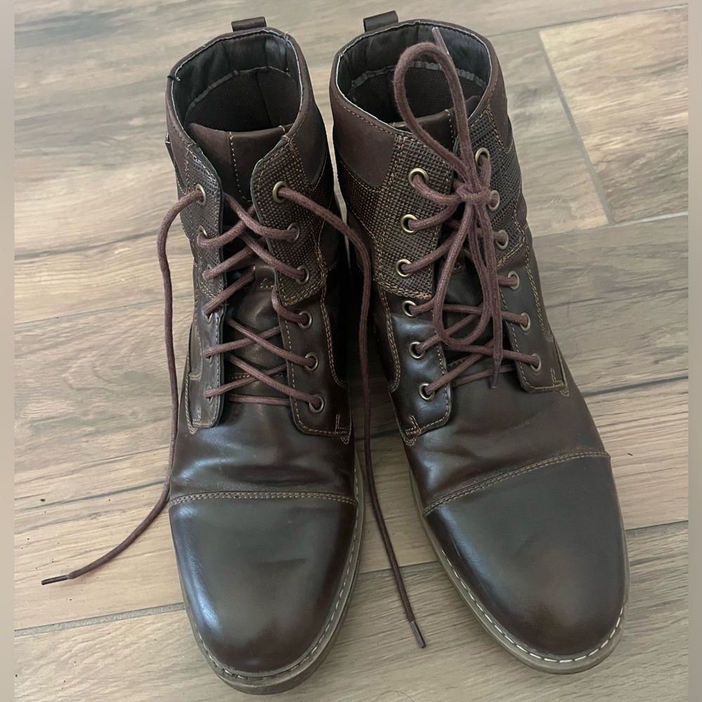 Men’s size 10 boots
